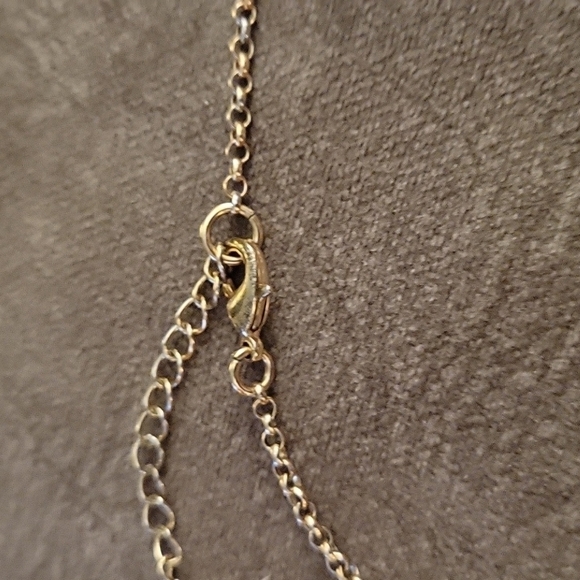 3/$30 Vtg Light Gray Rhinestone Rimmed Teardrops Chain Necklace - Picture 6 of 7